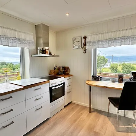 Basecamp Mountain View Lofoten