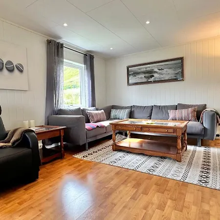 Basecamp Mountain View Lofoten Prázdninový dům *