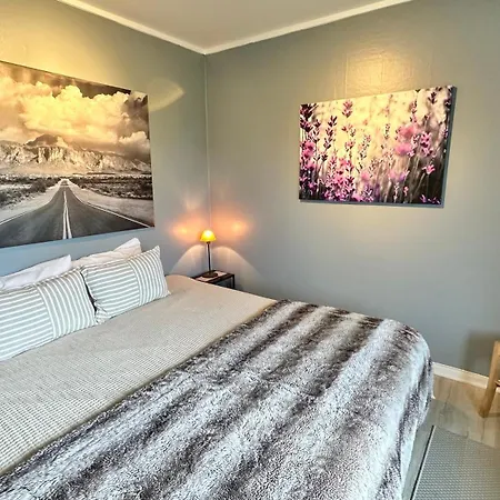 Basecamp Mountain View Lofoten Hébergement de vacances *