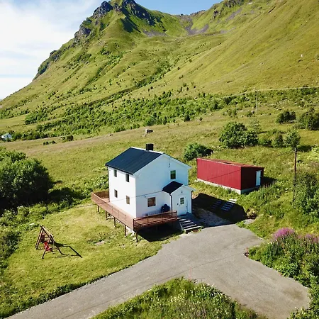 Basecamp Mountain View Lofoten